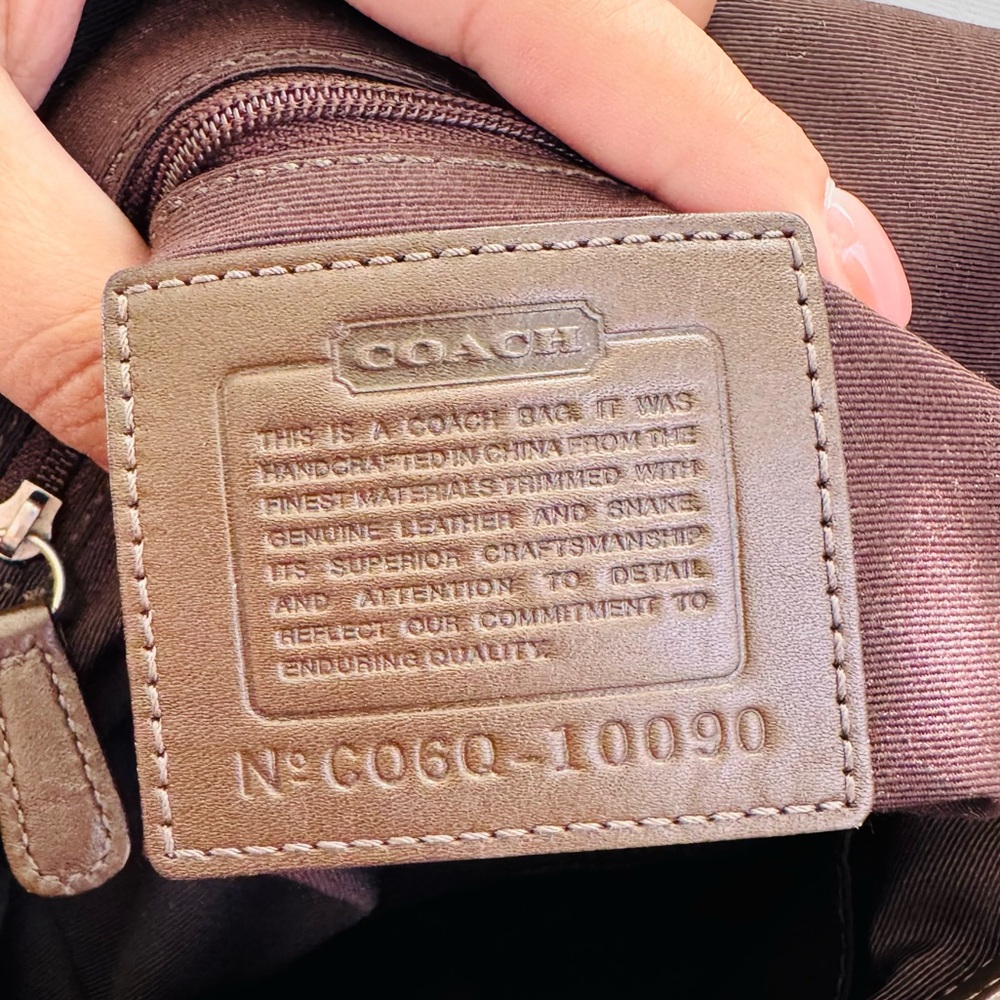 Coach Vintage Soho crosssbody - RARE ! EUC ! Like new - Picture 6 of 6